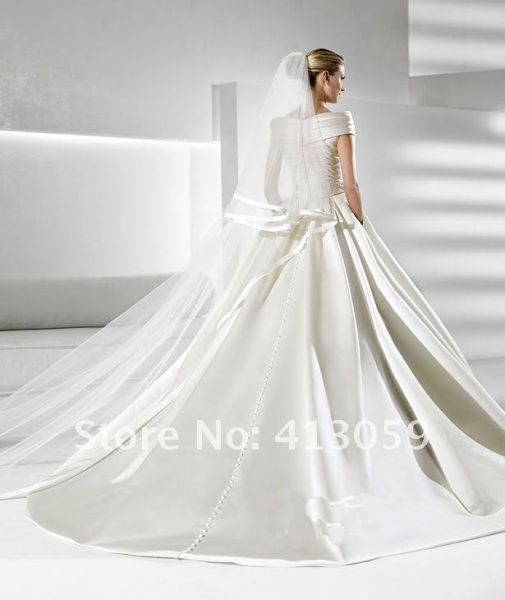 Vestido princesa luxuoso(costas).